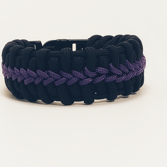 Handmade paracord bracelet - Picture 2 of 2